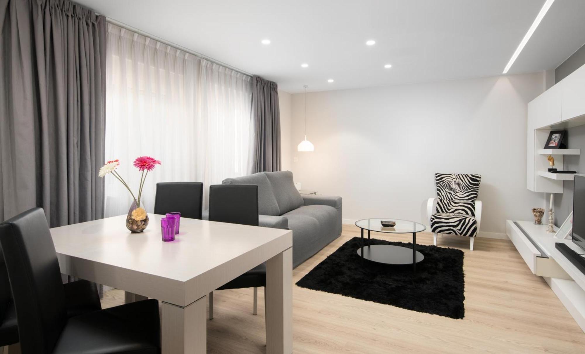 Espacio Moderno En Gijon Playa מראה חיצוני תמונה